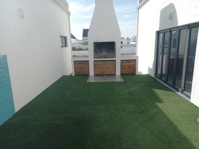 4 Bedroom Property for Sale in Dwarskersbos Western Cape